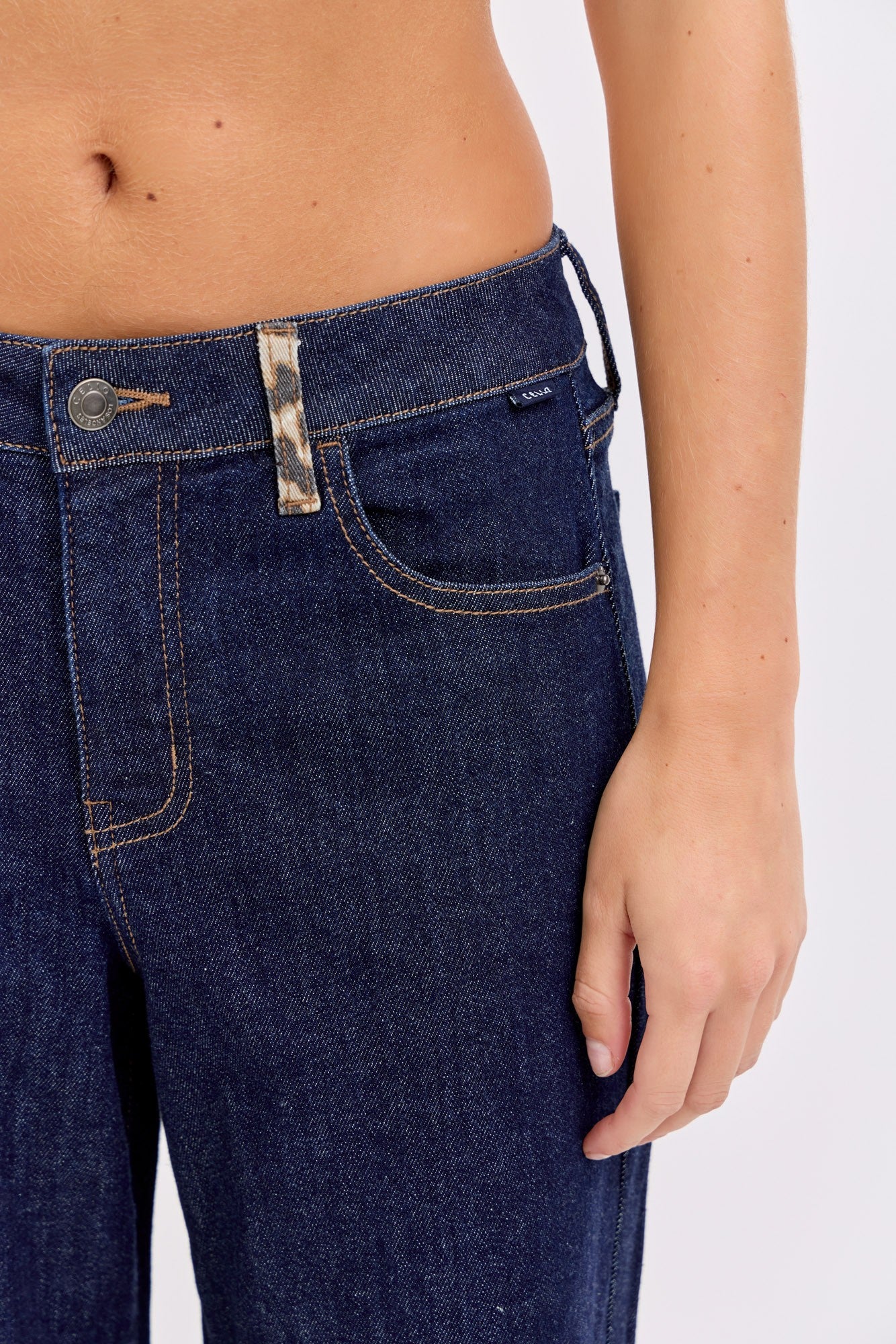 Eva Wide Legged Jeans