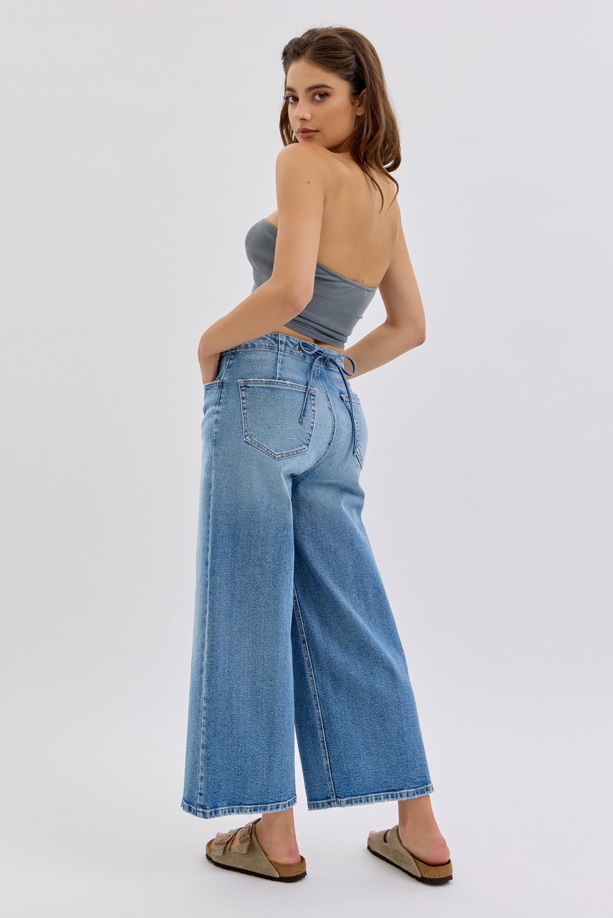 Sarai High Rise Wide Legs Jeans