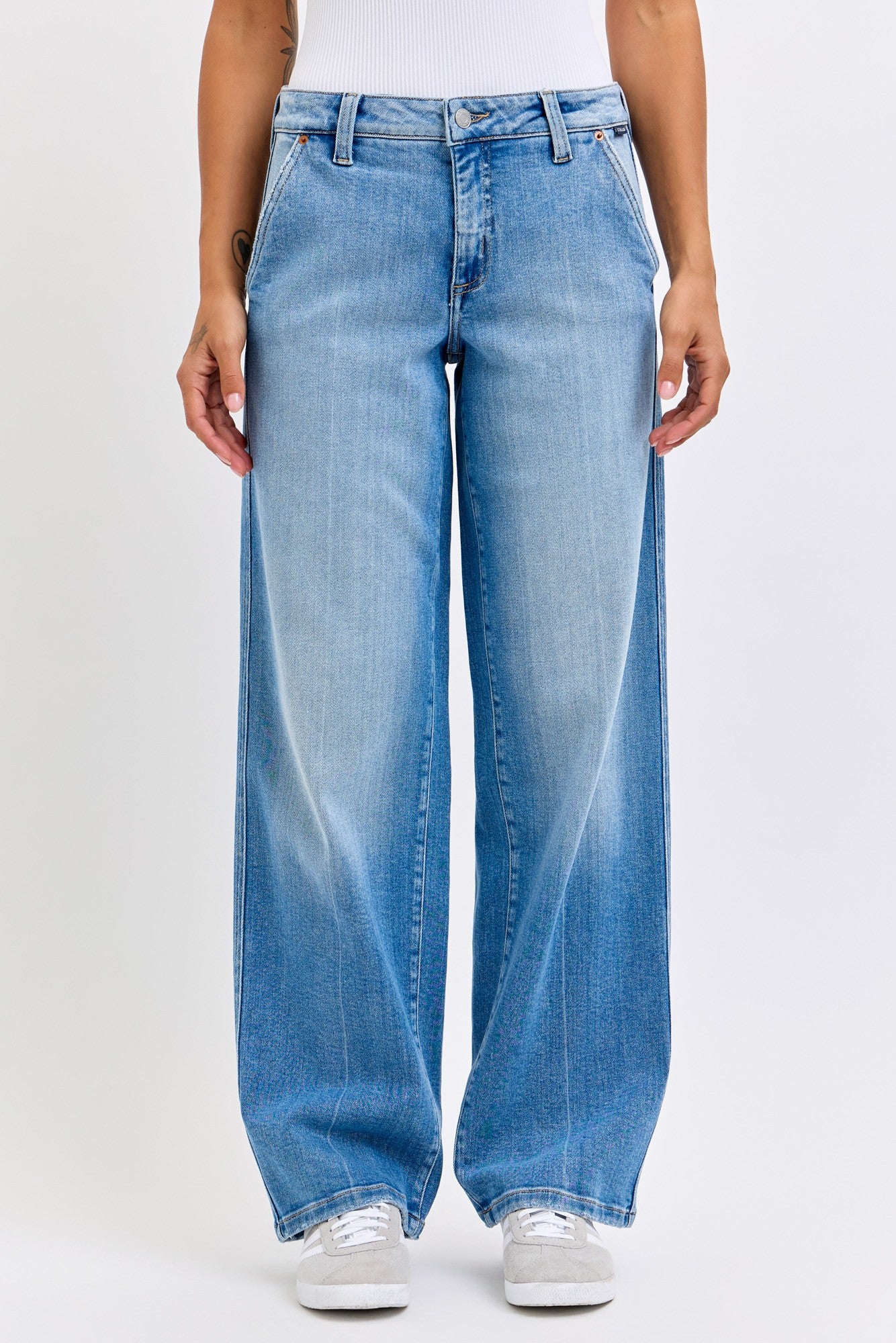 Veronica Low Baggy Jeans
